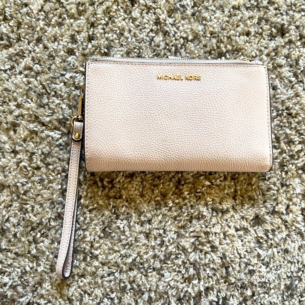 Michael kors Adele Leather Smartphone Wallet